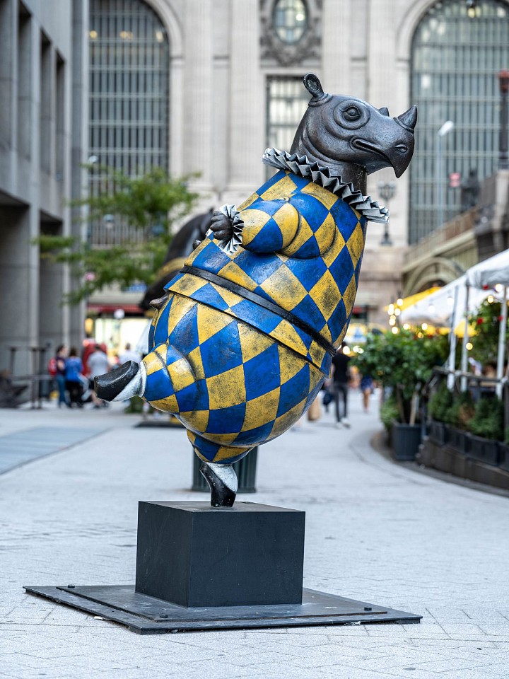 Bjorn Skaarup, Rhino Harlequin, pirouette, 2021
bronze, 81 x 45 x 45 in. (205.7 x 114.3 x 114.3 cm)
On View at 885 2nd Ave, NYC