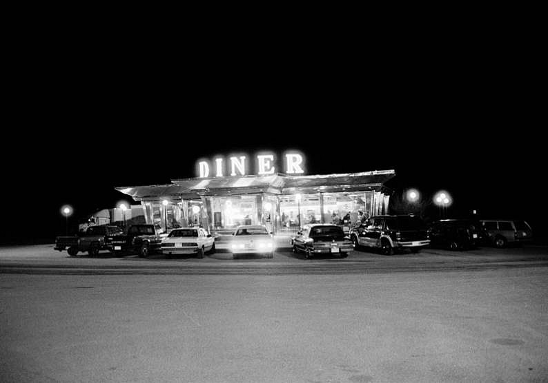 Robert Farber, Diner, Massachusetts, Edition of 10, 1979
fine art paper pigment print, 30 x 40 in. (76.2 x 101.6 cm)
RF131029