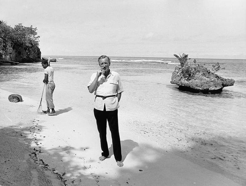 Harry Benson, Ian Flemming on Beach, Edition of 35, 1964
photograph
HB120474