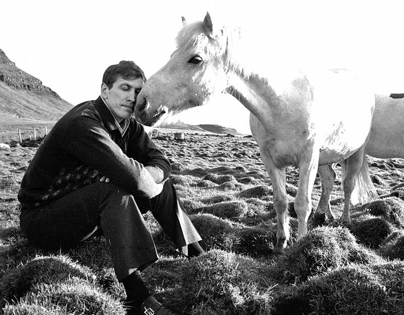 Harry Benson, Bobby Fischer With Horse, Edition of 35, 1972
photograph
HB1204111