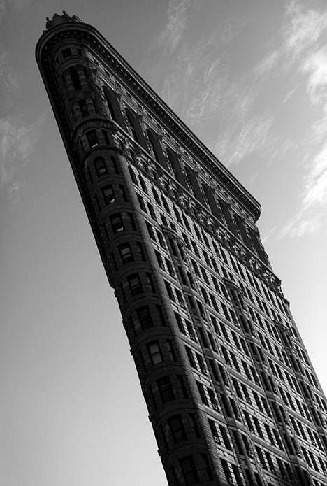 Robert Farber, Flat Iron, New York, Edition of 10, 2011
fine art paper pigment print, 40 x 30 in. (101.6 x 76.2 cm)
RF131066