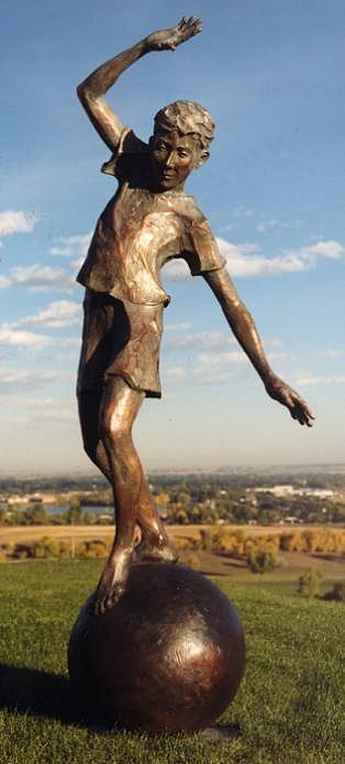 Jane DeDecker, Keeping the Ball Rolling, Ed. of 11, 1990
bronze, 90 x 36 x 36 in. (228.6 x 91.4 x 91.4 cm)
JDD01-3