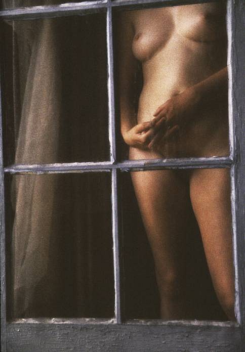 Robert Farber, Nude in the Window, Edition of 10, 1997
fine art paper pigment print, 40 x 30 in. (101.6 x 76.2 cm)
RF131024