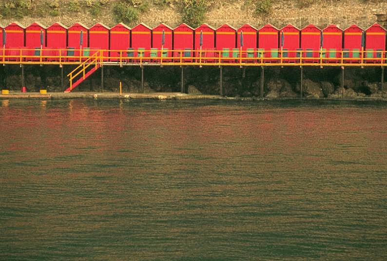 Robert Farber, Red Cabanas, Santa Margherita, Italy, Edition of 25, 1984
fine art paper pigment print, 30 x 40 in. (76.2 x 101.6 cm)
RF131086