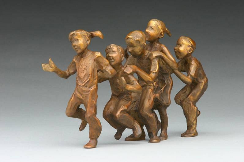 Jane DeDecker, Walk This Way, Ed. of 17, 2006
bronze, 6 1/2 x 10 x 3 1/2 in. (16.5 x 25.4 x 8.9 cm)
JDD030709