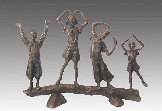 Jane DeDecker, YMCA, 2006
bronze, 11 x 15 x 4 in. (27.9 x 38.1 x 10.2 cm)
JD011106