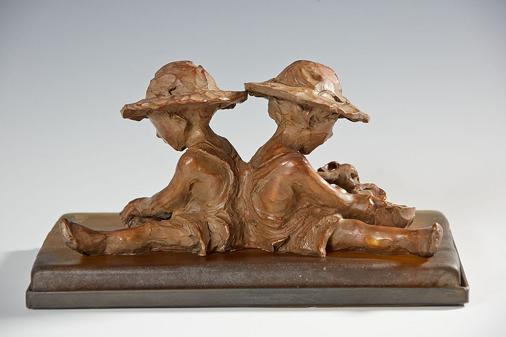 Jane DeDecker, Beach Babies, Edition of 21, 2014
bronze, 6 1/2 x 11 x 8 in. (16.5 x 27.9 x 20.3 cm)
JD140303