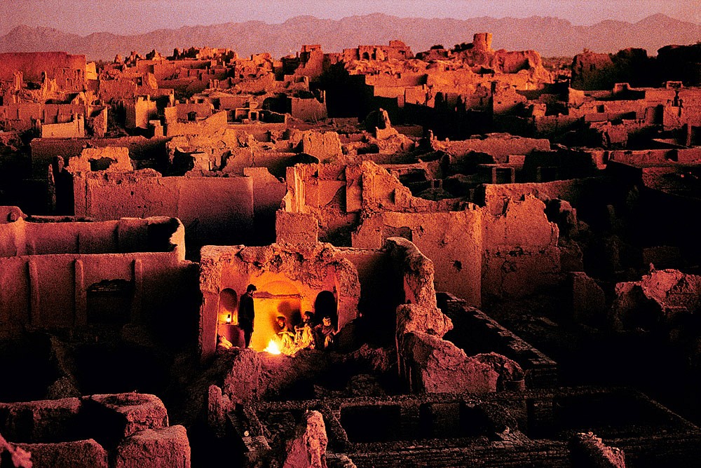 Steve McCurry, Herat after Ten Years of Bombing, 1992
FujiFlex Crystal Archive Print, (Inquire for available sizes)
AFGHN-10124