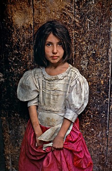 Steve McCurry - Steve McCurry Girl on Kabul Street, Pink Skirt