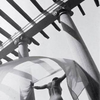 photography:&nbsp;Robert Farber Leaping, Newport