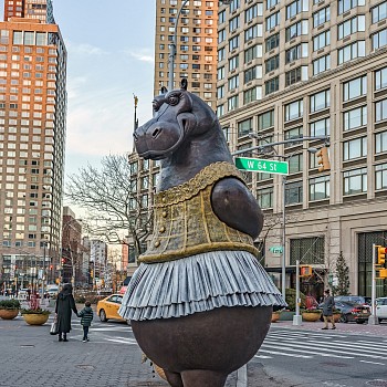Hippo Ballerina by Bjorn Skaarup - Dante Park NYC&nbsp;