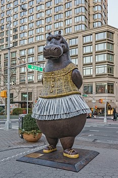 Bjorn Skaarup Hippo Ballerina