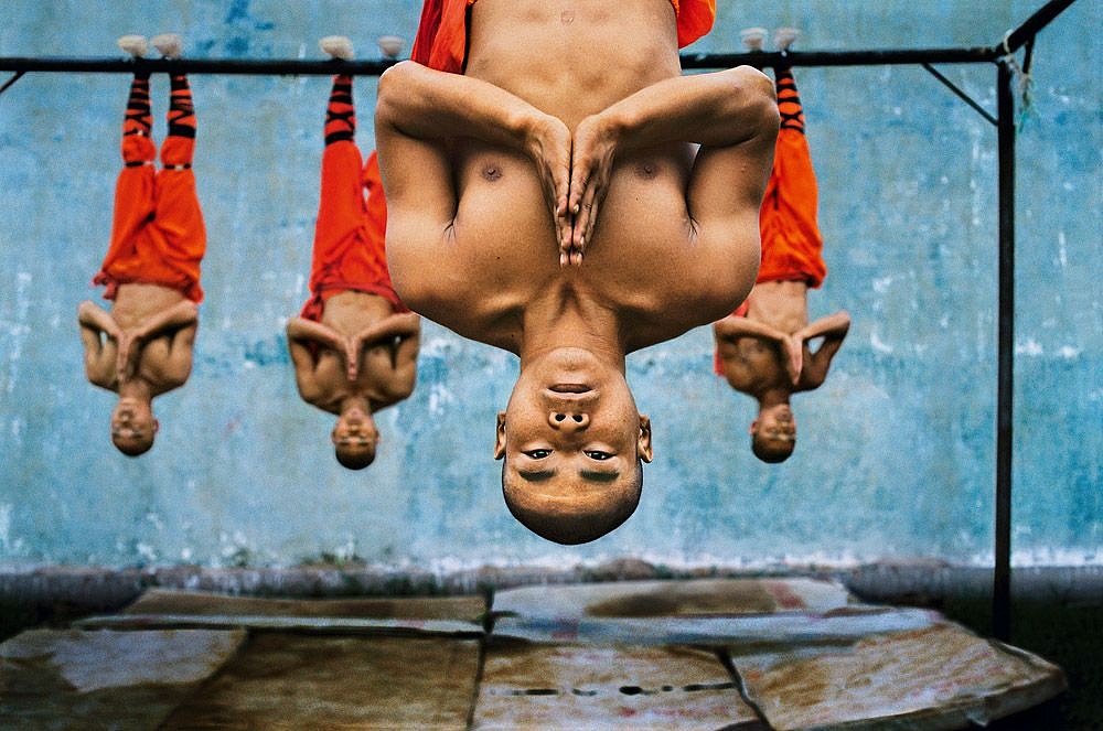 Steve McCurry, Shaolin Monks Training, Zhengzhou, China, 2004
FujiFlex Crystal Archive Print, 30 x 40 in. (Inquire for additional sizes)
CHINA-10018NF2