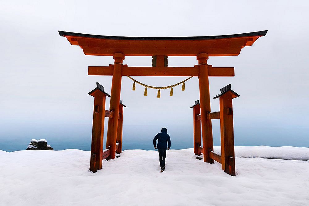 Steve McCurry, Gozanoishi Shrine, Semboku, Japan, 2016
FujiFlex Crystal Archive Print
Price/Size on request