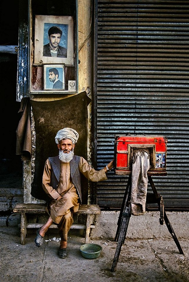 Steve McCurry, Portrait Photographer, Kabul, Afghanistan, 1992
FujiFlex Crystal Archive Print, 24 x 20 in.
AFGHN-12355