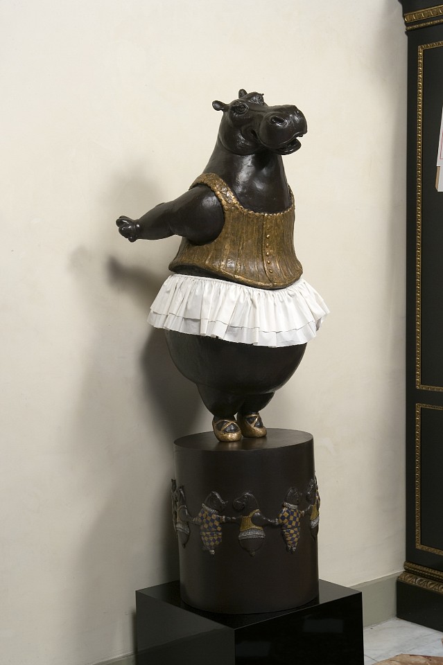 Bjorn Skaarup, Hippo Ballerina, tiptoe on cylinder base, Edition of 3, 2018
bronze with fabric skirt, 55 x 28 x 20 in. (139.7 x 71.1 x 50.8 cm)
BS1805002