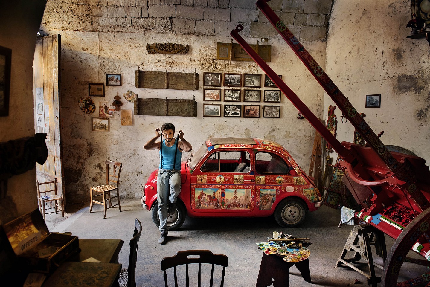 Steve McCurry, Fiat "Bambino", Ragusa, Sicily, Italy, 2017
FujiFlex Crystal Archive Print, 30 x 40 in. (76.2 x 101.6 cm)
10862