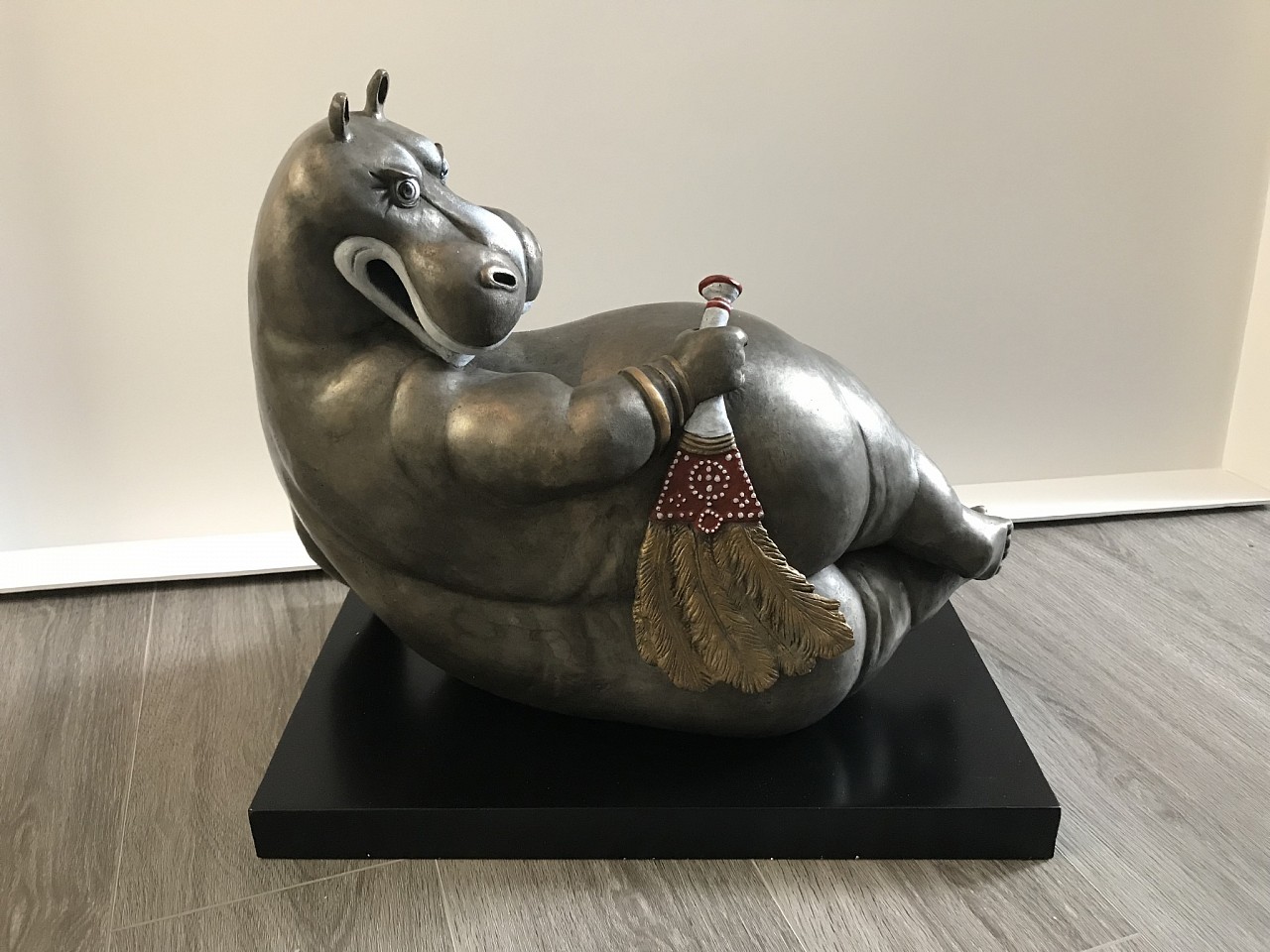 Bjorn Skaarup, Hippo Odalisque (small), Ed. 1/9, 2018
bronze, 19 x 20 x 12 in. (48.3 x 50.8 x 30.5 cm)
BS181214
