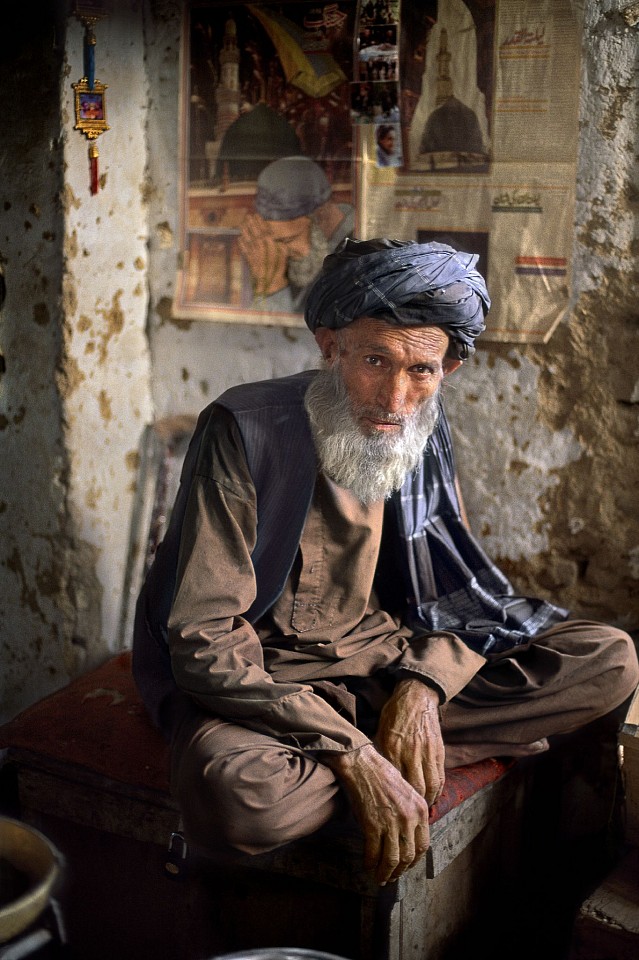 Steve McCurry, Chowdikar in Kunduz, 2002
FujiFlex Crystal Archive Print
Price/Size on request