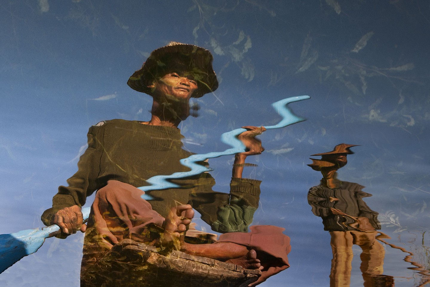 Steve McCurry, Fishermen Reflection on Lake Inle, 2011
FujiFlex Crystal Archive Print
Price/Size on request