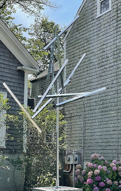 John Poché, Ten Limbs Akimbo, 2021
Aluminum, Stainless Steel, Japanese ABEC rated ball bearings, 3D printed carbon fiber/nylon internal connectors, automotive industry adhesives
JPO210701