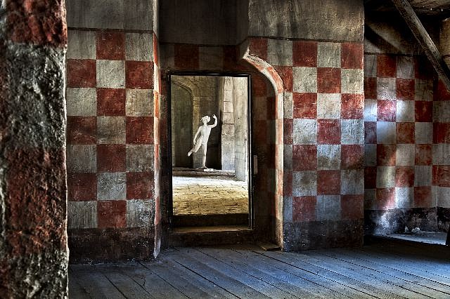 Steve McCurry, Museum Doorway, 2011
FujiFlex Crystal Archive Print
ITALY-10287NF2