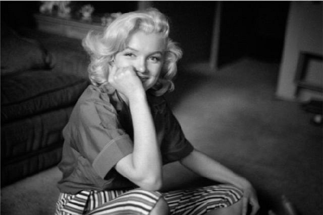 Milton H. Greene, Marilyn Monroe - Schenck House, Ed. of 20, 1953
archival pigment print, 24 x 30 in.
SH-30