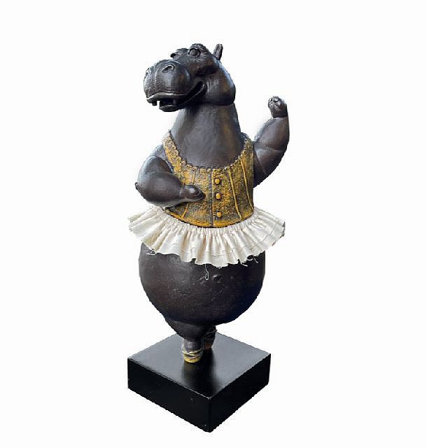 Bjorn Skaarup, Hippo Ballerina Fourth Position, maquette, AP 3/3, 2021
bronze with fabric skirt, 11 3/4 x 5 1/2 x 4 1/4 in. (29.8 x 14 x 10.8 cm)
BS220703