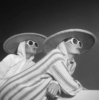 Willie Christie - Willie Christie Two Girls in Hats & Glasses, Ed. 3/20