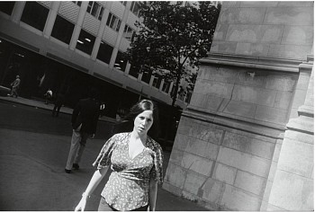 Garry Winogrand - Garry Winogrand New York City from Women are Beautiful