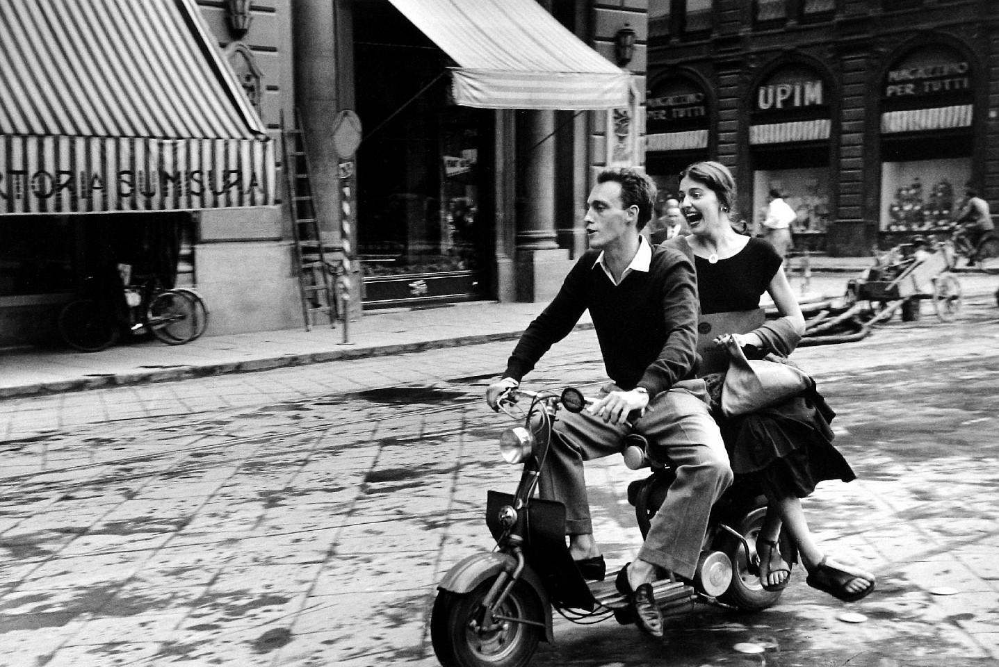 Ruth Orkin, Jinx and Carlo on Scooter, 1951
gelatin silver print, 16 x 20 in. (40.6 x 50.8 cm)
RO250404