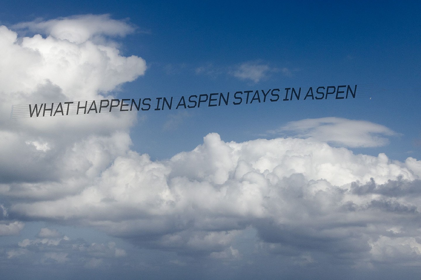 Debranne Cingari, What Happens in Aspen Stays in Aspen, Ed. 1/10, 2025
Dye sublimated on aluminum, 30 x 45 in. (76.2 x 114.3 cm)
DC250611