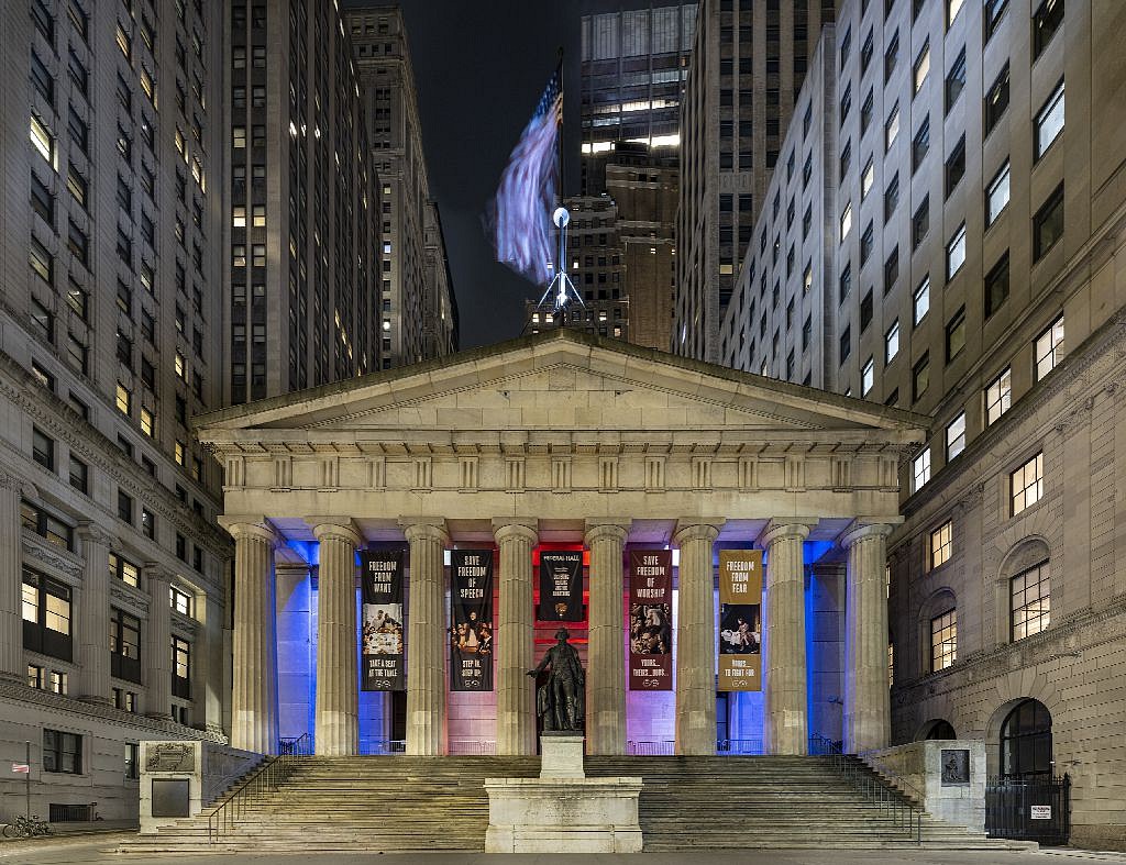 Mark S. Kornbluth, Federal Hall, AP, 2021
archival pigment print on Canson Platine paper, 36 x 47 in. (91.4 x 119.4 cm)
MSK210803